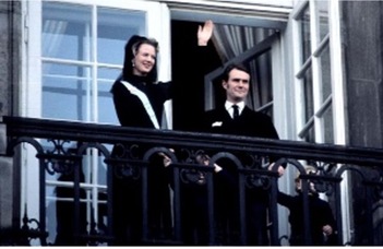 Képes György: 50 éve uralkodik, de nem kormányoz. II. Margit és a dán monarchia (2022. I. 17.)