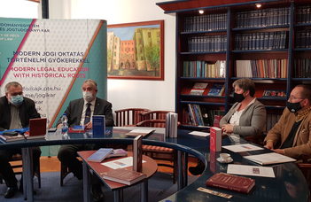 Mezey Barna előadása a pécsi jogi kultúrtörténeti tudományos rendezvényen