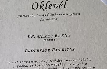 Mezey Barna professor emeritus címet kapott