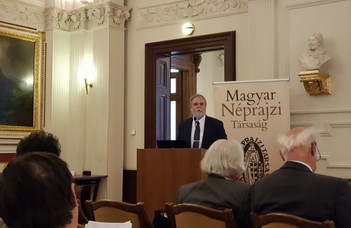 Mezey Barna előadást tartott a Magyar Néprajzi Társaság tudományos konferenciáján