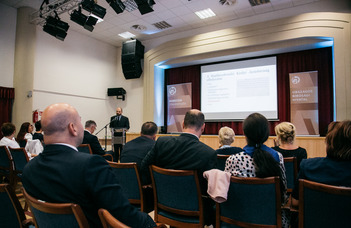 Megyeri-Pálffi Zoltán előadást tartott a hajdúszoboszlói bíróságtörténeti konferencián